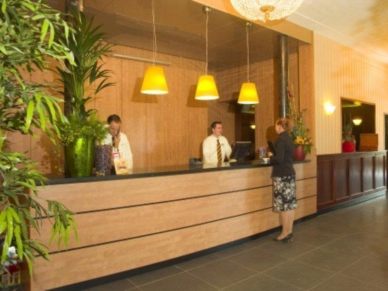Bastion Hotel Schiphol Хоофддорп Экстерьер фото