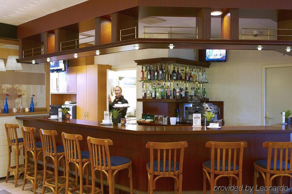 Bastion Hotel Schiphol Хоофддорп Экстерьер фото