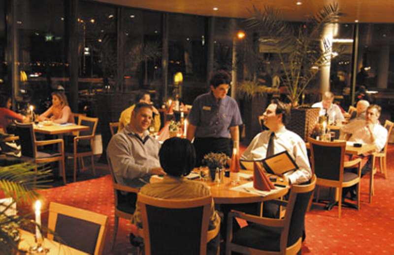 Bastion Hotel Schiphol Хоофддорп Экстерьер фото