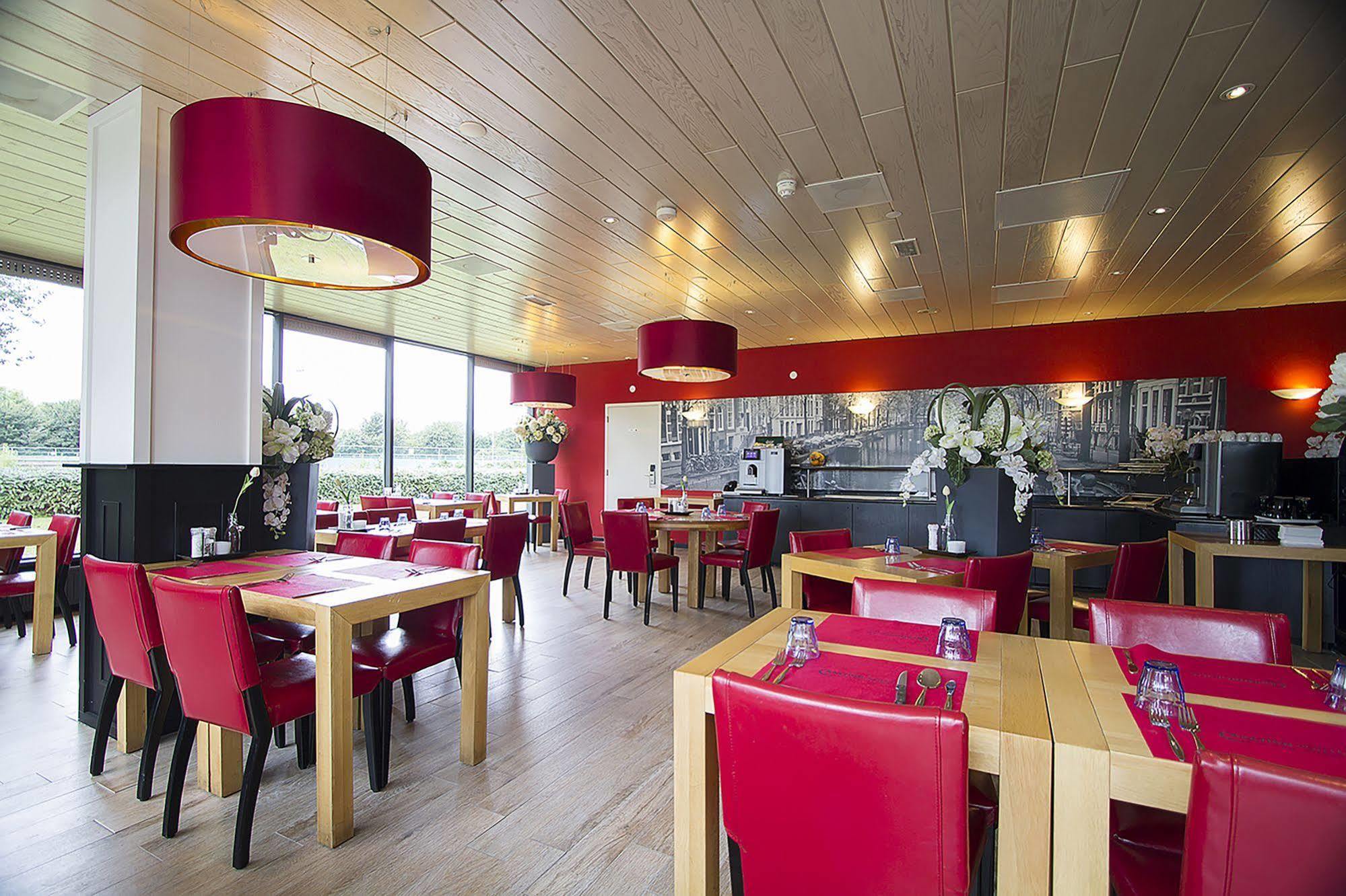 Bastion Hotel Schiphol Хоофддорп Экстерьер фото